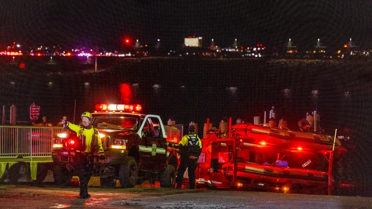 American Airlines Mid-Air Collision: Rescue Efforts Underway in Potomac River